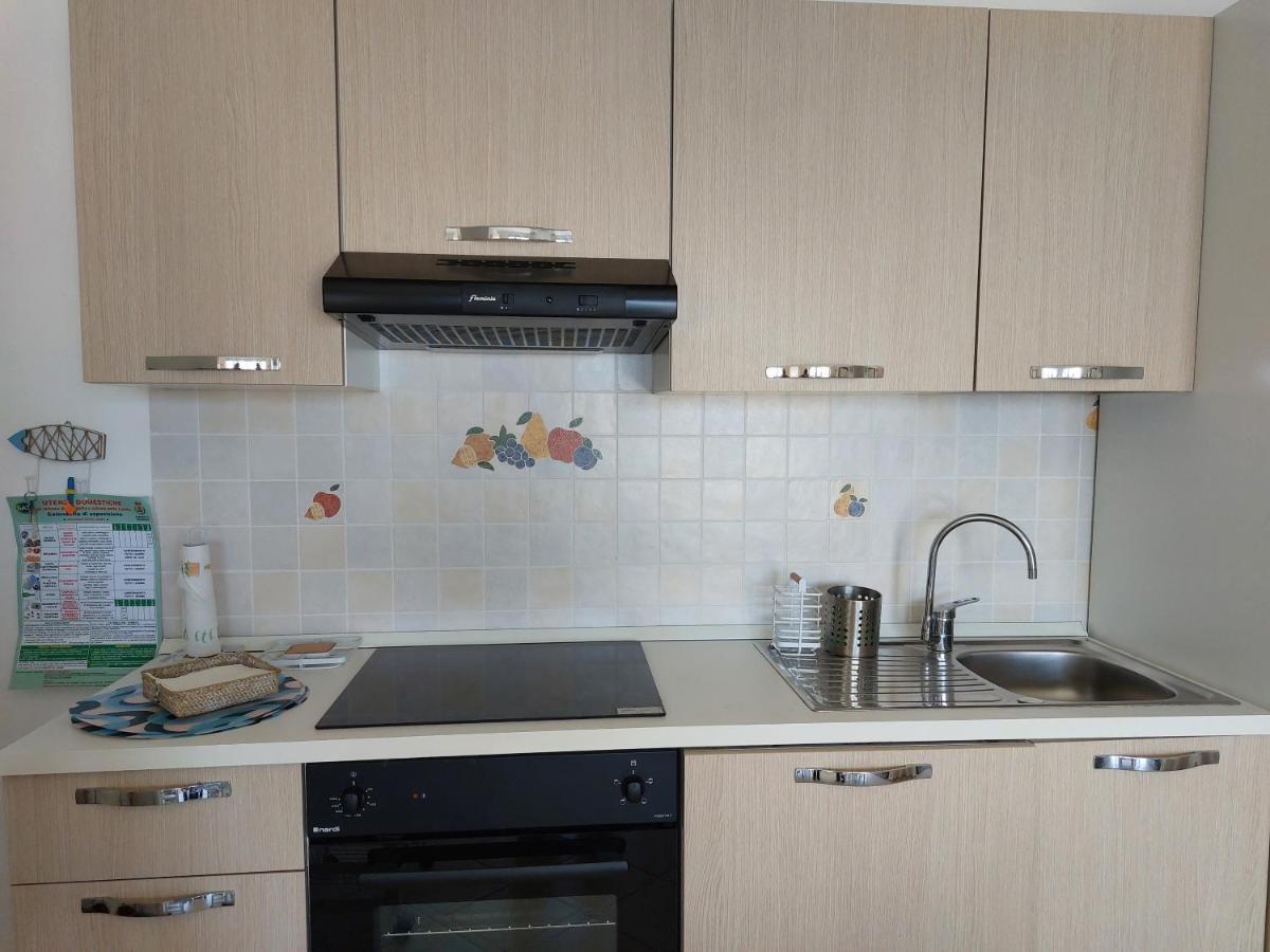 Ferienwohnung Una Finestra Sul Mare Monolocale Bergeggi Exterior foto
