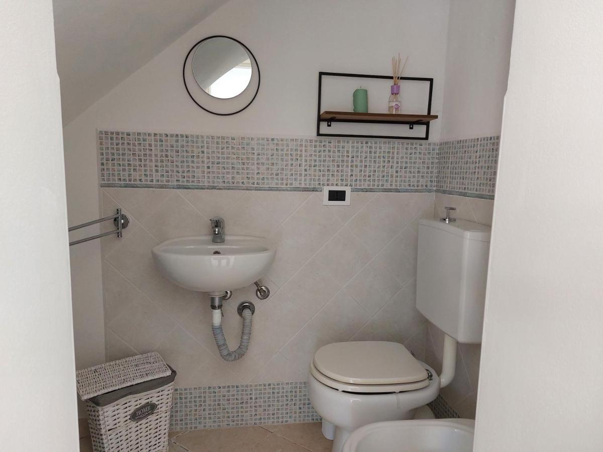 Ferienwohnung Una Finestra Sul Mare Monolocale Bergeggi Exterior foto