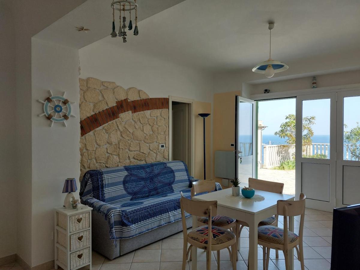 Ferienwohnung Una Finestra Sul Mare Monolocale Bergeggi Exterior foto