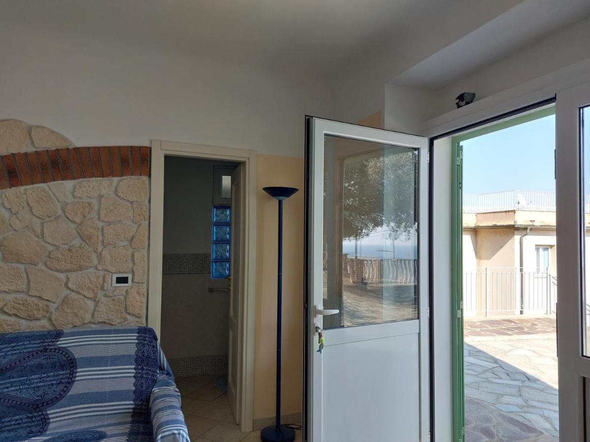 Ferienwohnung Una Finestra Sul Mare Monolocale Bergeggi Exterior foto